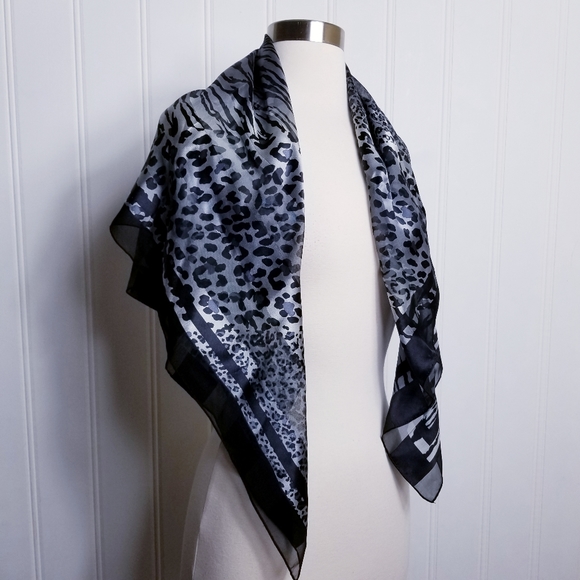Adrienne Vittadini Accessories - Adrienne Vittadini 💚 Silk Animal Print Scarf
